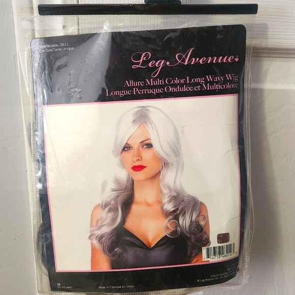 Leg Avenue Multicolor Long Wavy Wig - Picture 1 of 5